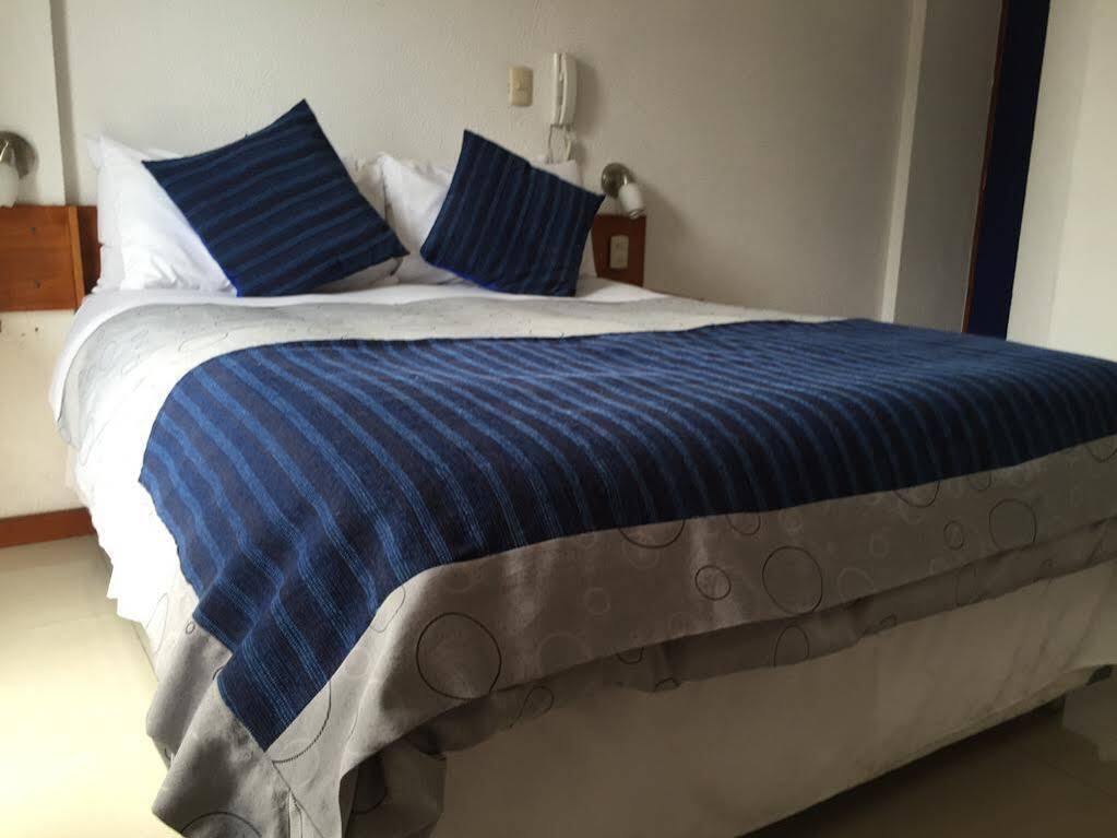 איקוויקה Hotel Esmeralda מראה חיצוני תמונה